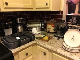 Small Kitchen appliances, Espresso Maker, Toaster Oven, Coffee Maker, Keurig Coffee Maker, Crock Pot, Toaster 