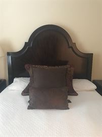 Thomasville Furniture with pair of matching night stands