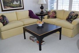 Beautiful Sitting Room Set! (The black round table in the back of the photo and the lamp are not for sale.)