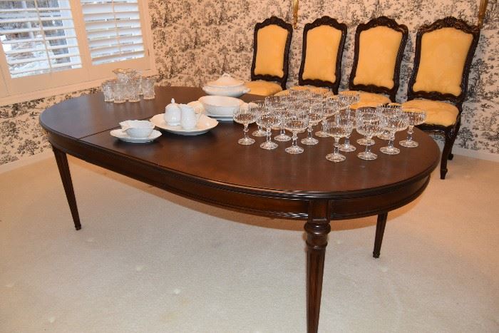 Stunning Table and Chairs. Table is "Baker." Chairs were shipped from California