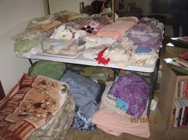 Textiles, sheets, towels and blankets