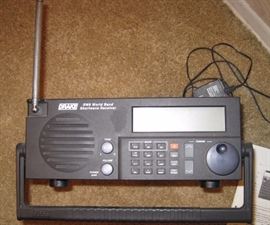 Close up of Drake SW8 Short Wave radio