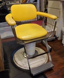 Vintage salon chair