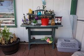 Potting bench