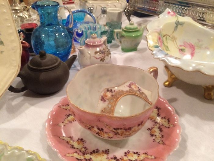 Beautiful collectible tea cup and saucer