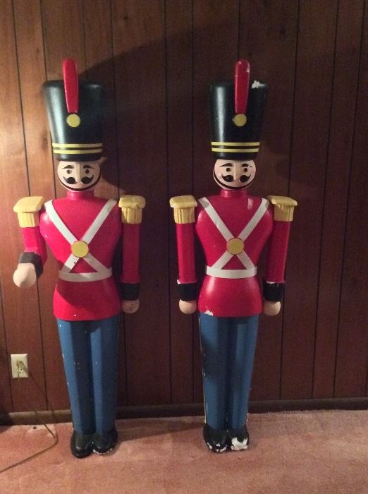 Adorable Christmas soldiers 