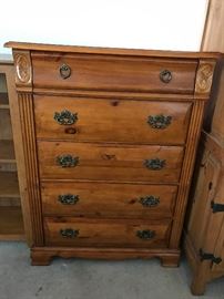  Chest of drawer 