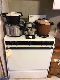 Gas stove,  pots and pans