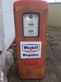 vintage mobil gas pump w signs