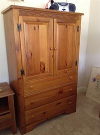 CLOTHES ARMOIRE
