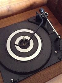 Realistic Lab 59 Turntable also inside the Barzilay Credenza.