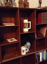 Another view of the top right cabinet, notice 2 adjustable shelves on the right, one in the middle, and another 2 on the right side of the unit.