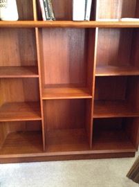 Base of the far right cabinet.  Shows the cabinet completely empty.