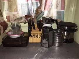 Miscellaneous housewares