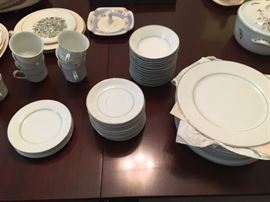 American Limoges Fine Porcelain China - Salem Heritage Collection
