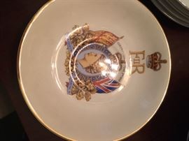 Vintage 1953 JOHNSON BROTHERS Ironstone CORONATION QUEEN ELIZABETH II Cup & Saucer