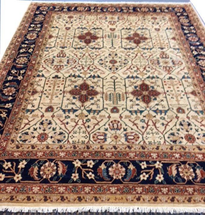 8'2" x 10'6" - Fine Hand knotted Wool Rug