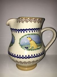 Mosse Pottery- golden lab