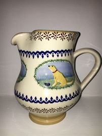 Mosse Pottery- golden lab