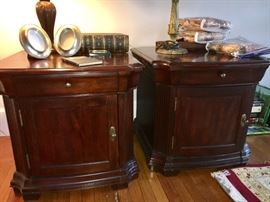 End table storage - Broyhill