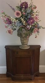 Flexible piece of furniture for hallway, foyer, anywhere