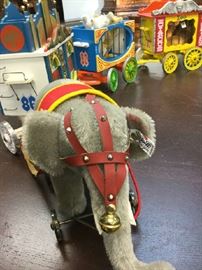 Complete Elephant Circus with boxes by Steiff