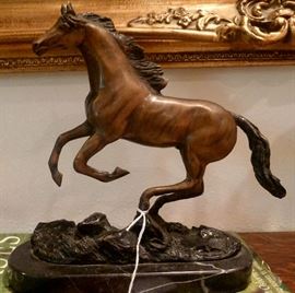 Horse bronze