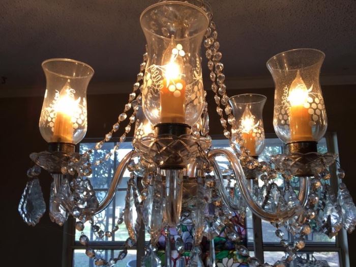 Gorgeous Crystal Chandelier