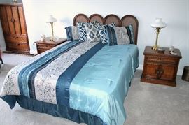 Drexel queen bed with mattress / boxsprings, 2 nightstands, dresser with mirrors, and chest