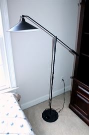 Contemporary floor lamp