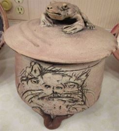 Ron Meyers pottery covered bowl with frog