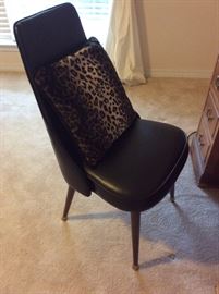 retro black chair