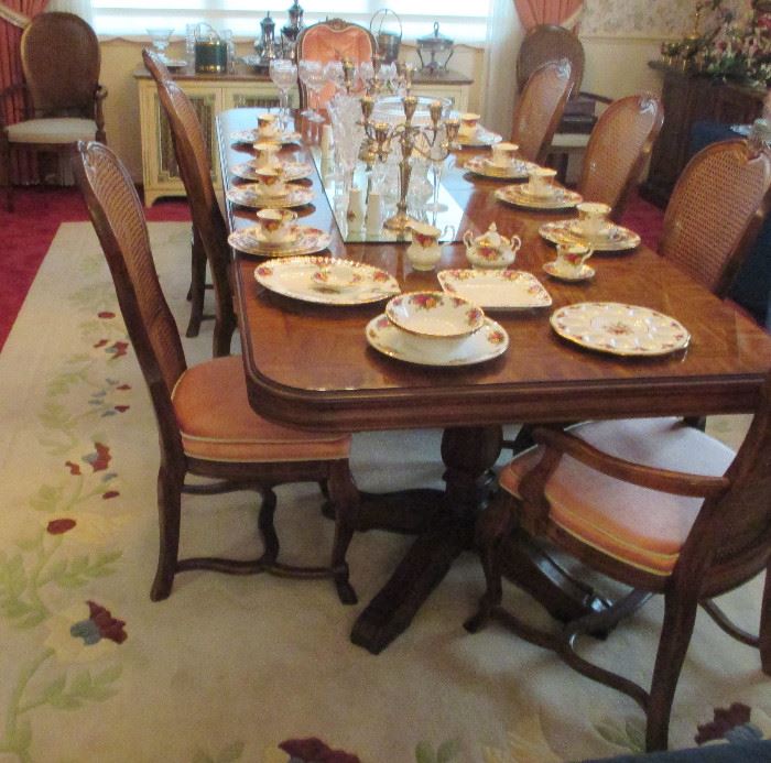 drexel with 8 chairs showroom conditon $750  Rug 112x20  $350   smaller matches in mstr $75