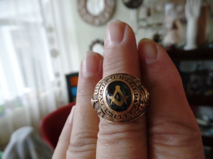 Baylor class ring