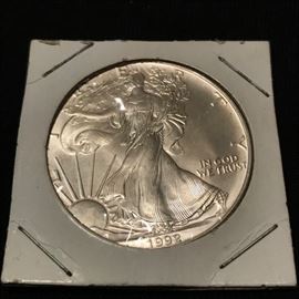 1992 American Silver Eagle 1 oz. Dollar piece.