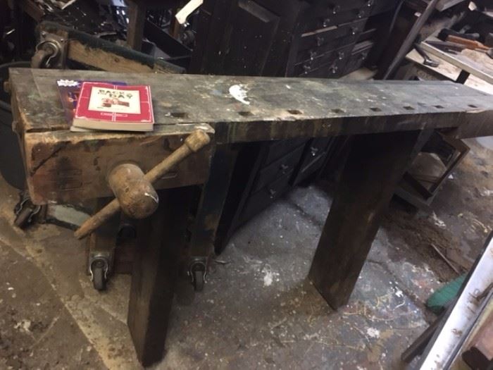 INDUSTRIAL ENTRANCE TABLE