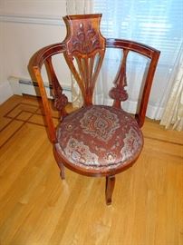 Victorian Corner Chair