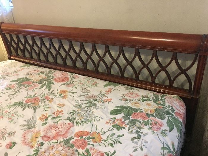 King size  Mid Century Look Head Board with Mattress