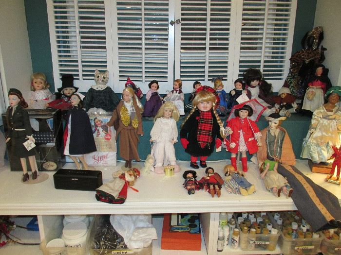 Many collectible dolls
