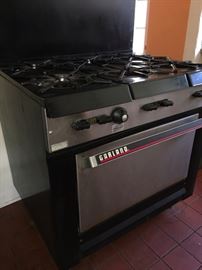 6 range stove/ Garland