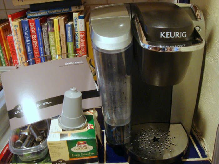 Keurig Coffee Machine with extras, Cookbooks