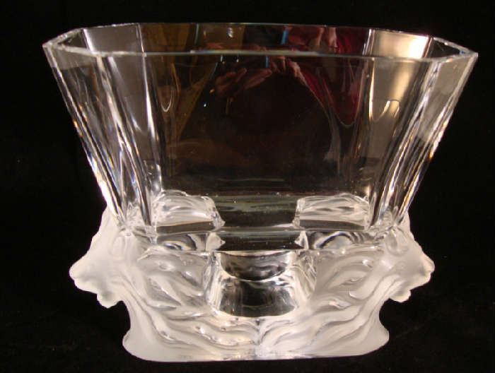 Lalique Venise double Lion Crystal Vase