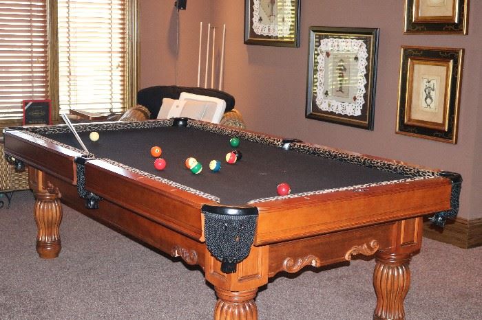 Brunswick Pool Table  Chestnut with round legs