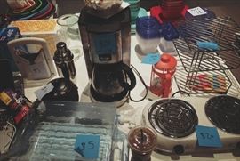 coffee maker used 5 times! bagel cutter! cocktail shaker! etc