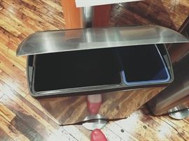 simplehuman trash cans, we have a few of these