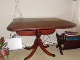 Vintage Drop Leaf table