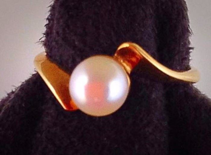 10K Pearl Ring And Earrings 