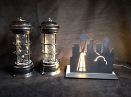 Seattle desk lamp