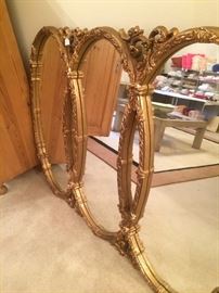 Unique 3-oval mirror