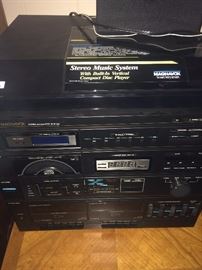 Magnavox stereo music system